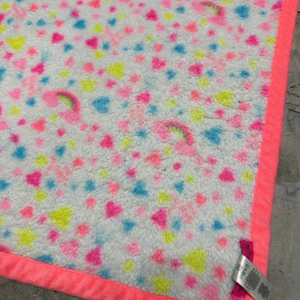 Betsey Johnson Kids Plush Fleece Rainbow Heart Star Blanket Neon Pink White